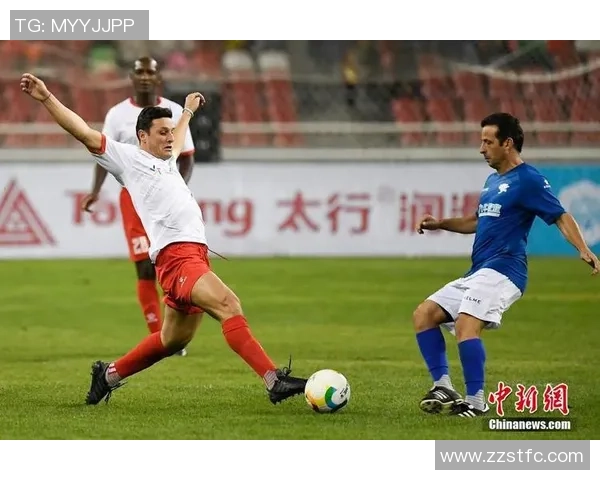 全球足球巨星盘点：揭秘当今最强球员与他们的传奇成就